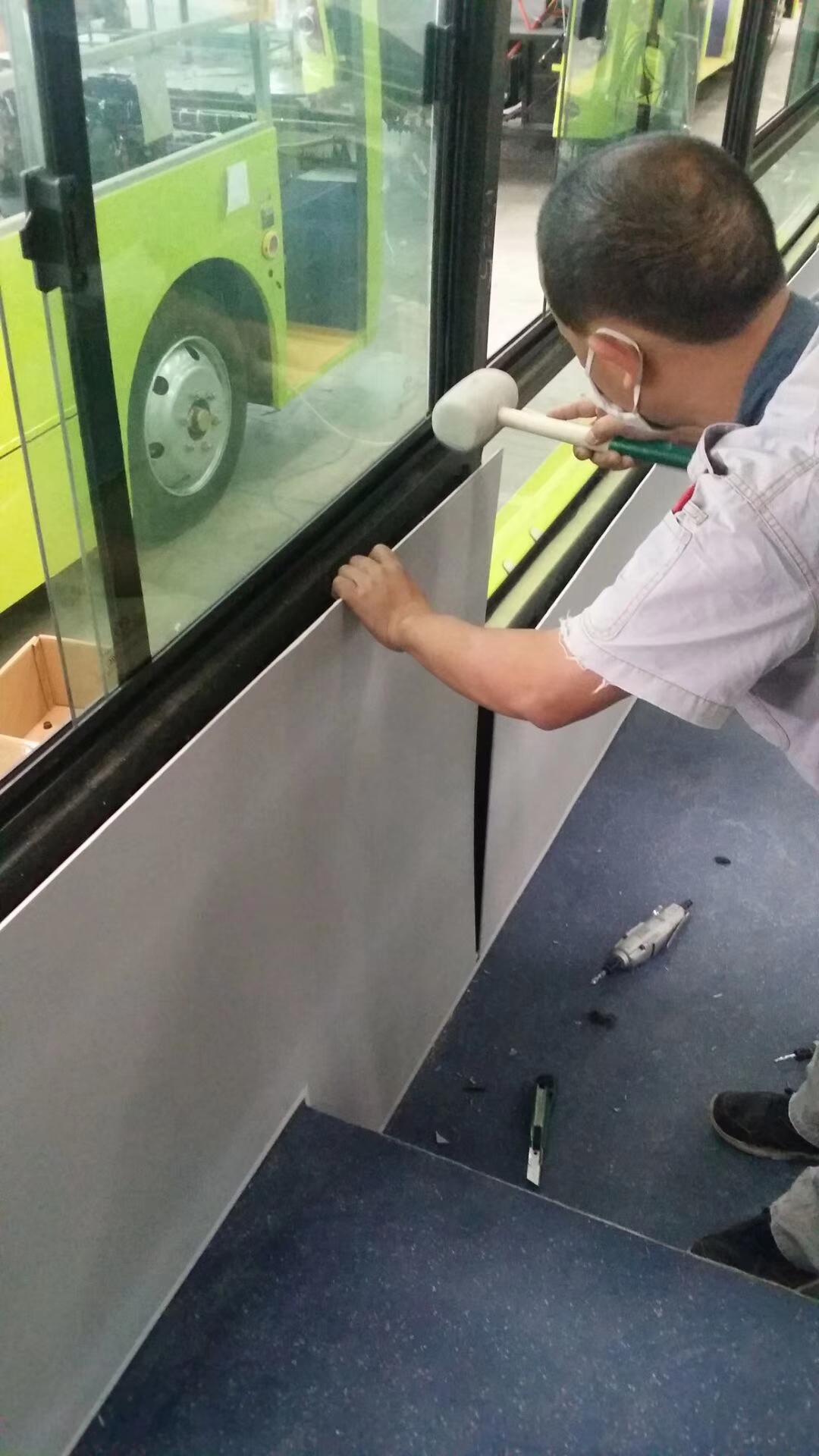 PVC板材在公交車側板頂板1